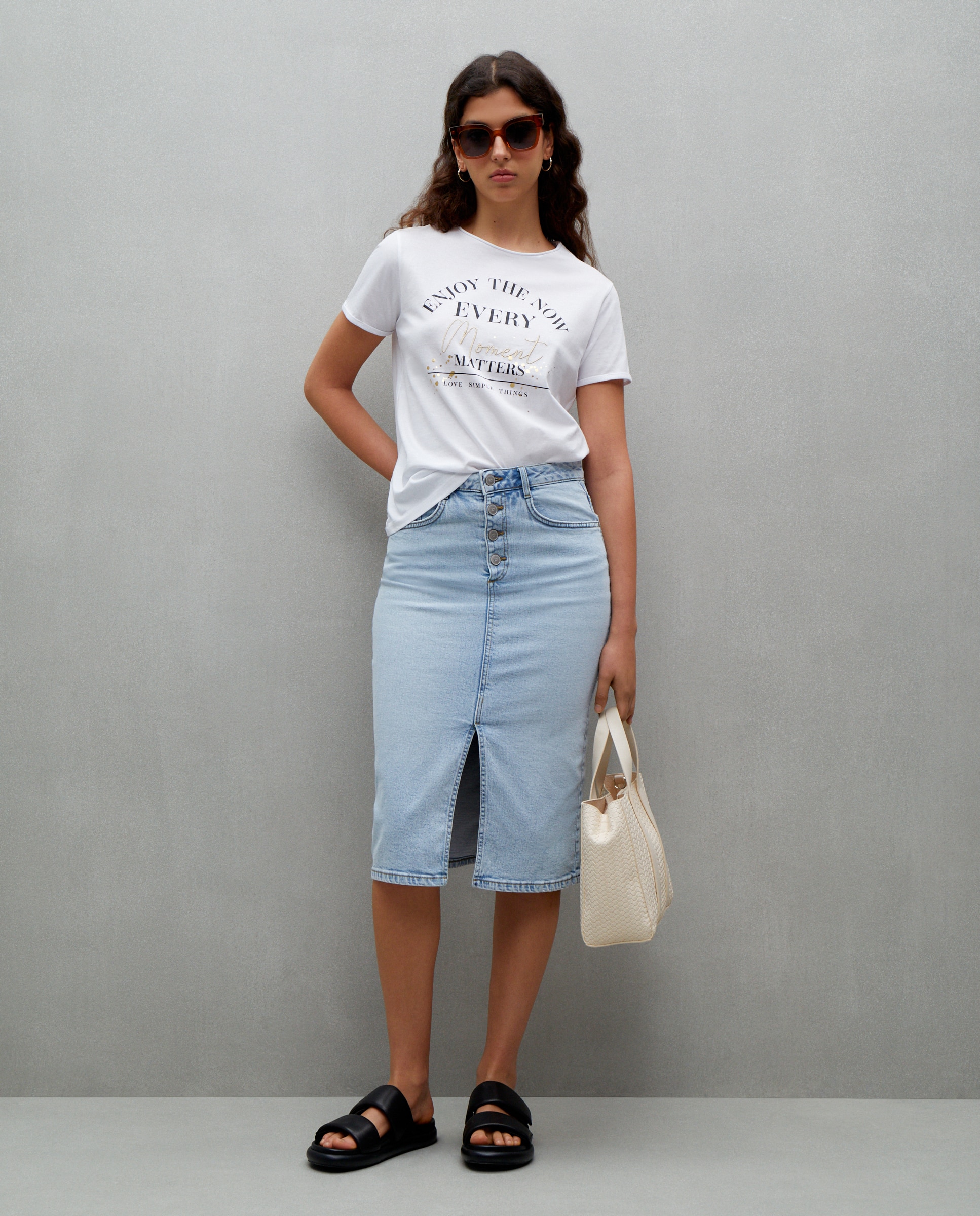 Imagen 0 de Falda midi denim con botones