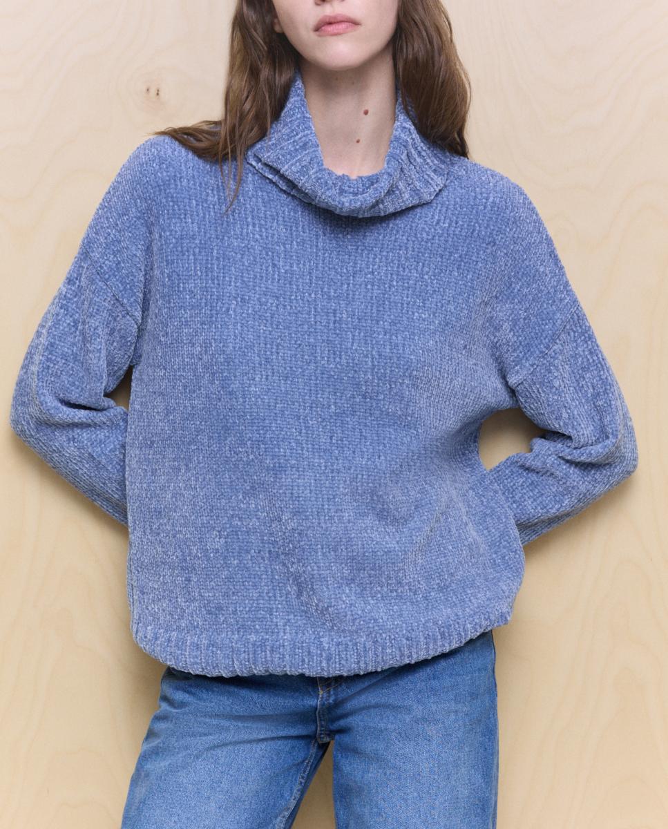 Imagen 0 de Jersey de mujer de cuello vuelto con chenilla