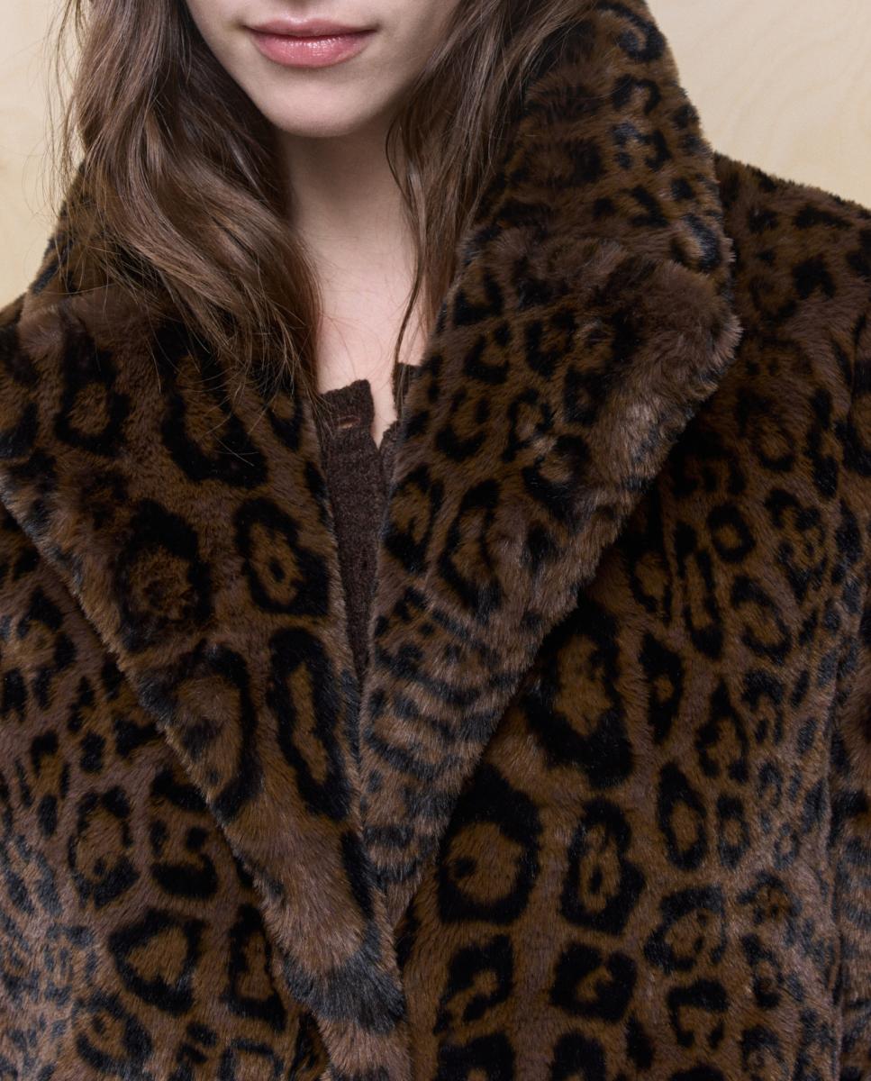 Imagen 0 de Chaquetón de pelo liso de mujer