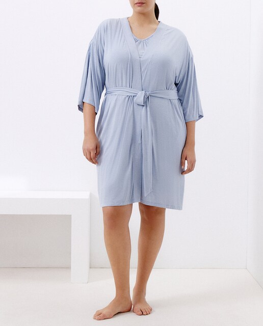 Imagen 0 de Bata de mujer con cierre cruzado