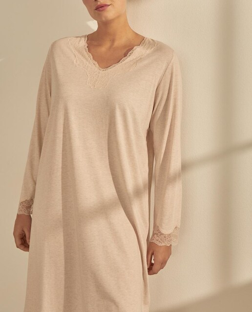 Imagen 0 de Camisón con cuello pico