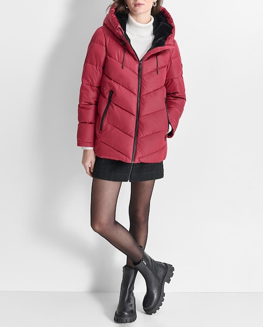 Imagen 0 de Plumífero de mujer corto con mangas largas