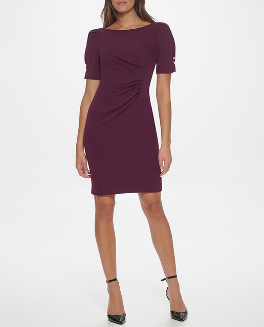 Imagen 0 de Vestido con cuello redondo y mangas cortas