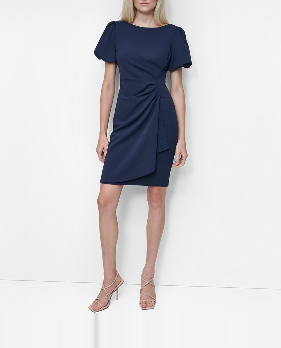 Imagen 0 de Vestido corto con cuello redondo y mangas abullonadas
