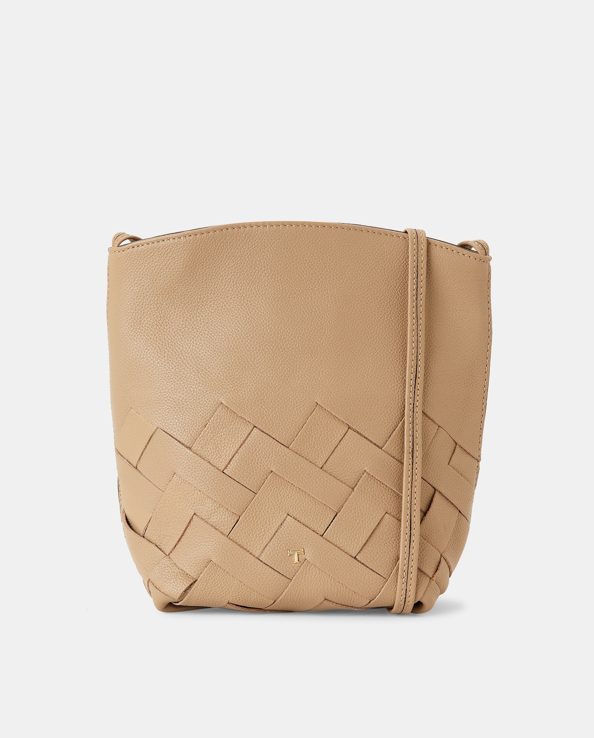 Imagen 0 de Bandolera pequeña de piel granulada con asa regulable