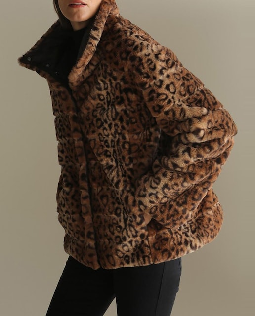 Imagen 0 de Abrigo leopardo reversible