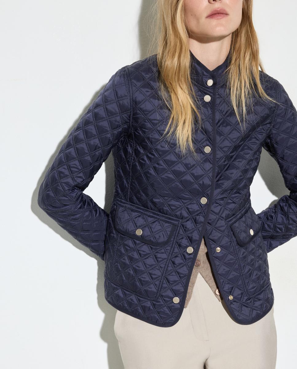 Imagen 0 de Chaqueta corta cláisica reversible