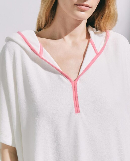 Imagen 0 de Albornoz de mujer con capucha