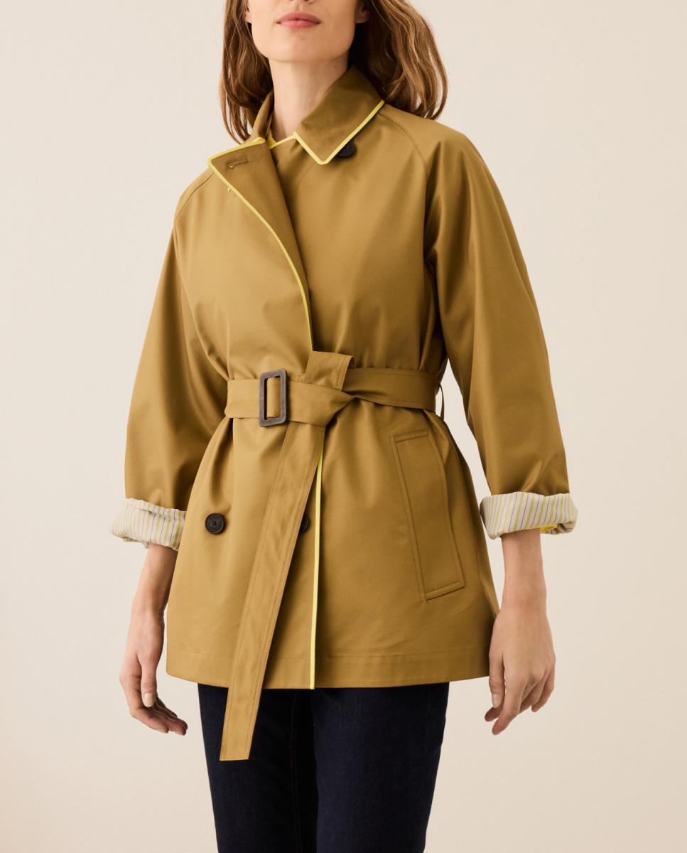 Imagen 0 de Gabardina corta de mujer