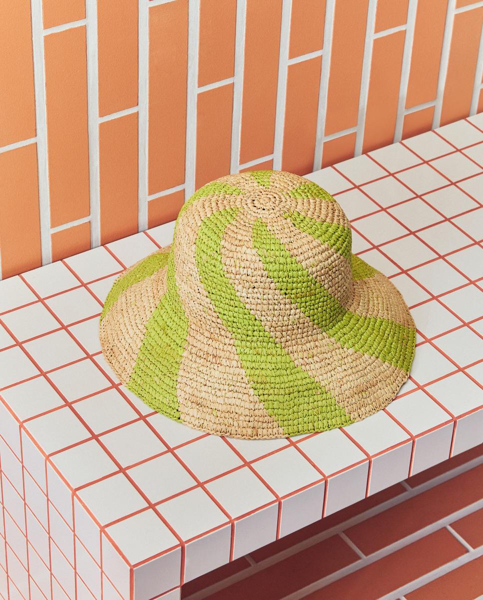 Imagen 0 de Sombrero tipo bucket con colores combinados