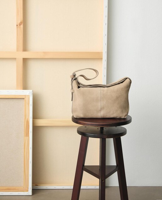 Imagen 0 de Bolso mini hobo de serraje