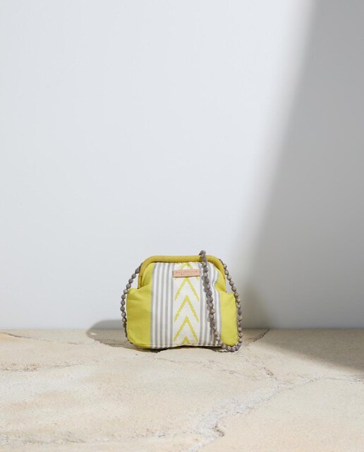 Imagen 0 de Bolso pouch ikat