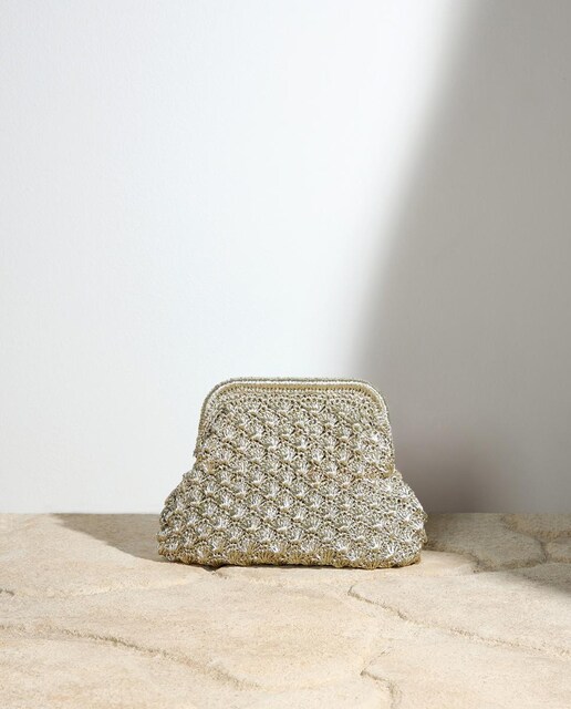 Imagen 0 de Bolso tipo pouch de rafia con lúrex