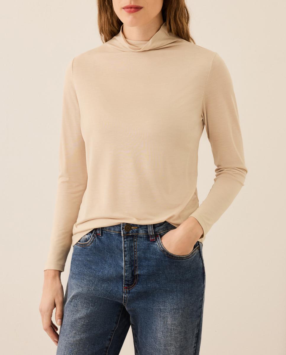 Imagen 0 de Camiseta de mujer con cuello alto