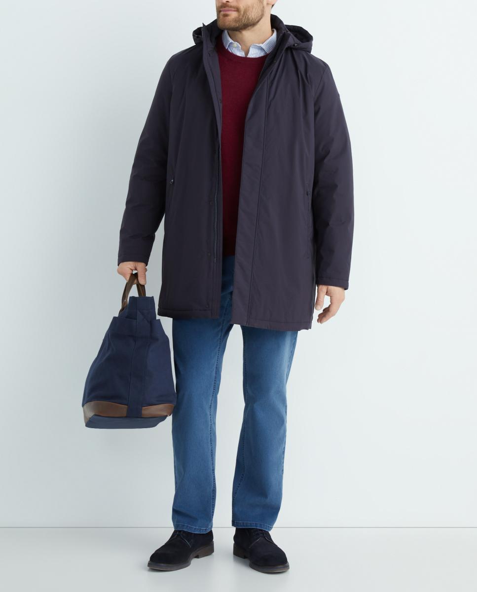Imagen 0 de Chaqueta cortaviento con relleno y capucha desmontable de caballero de talla grande