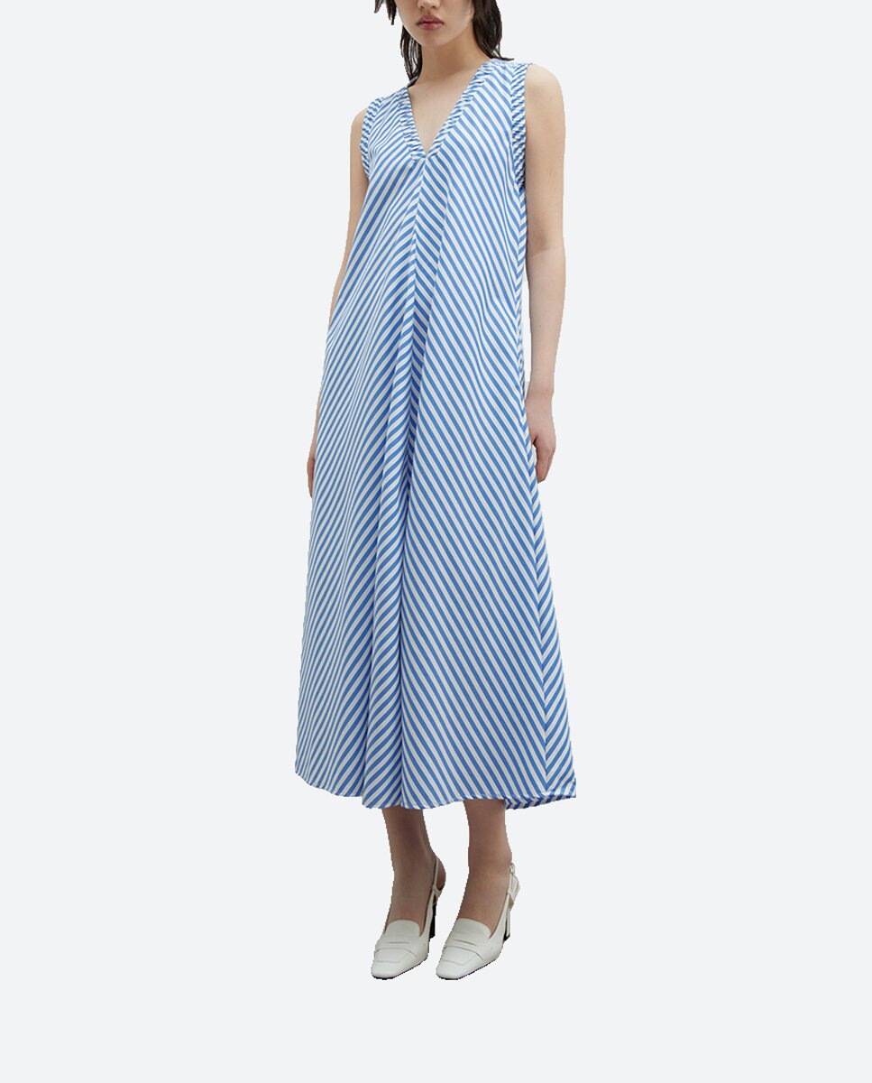 Imagen 0 de Vestido escote trabajado