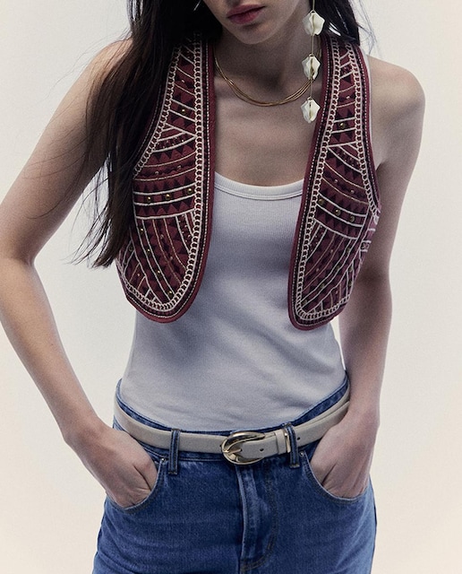 Imagen 0 de Chaleco bordado