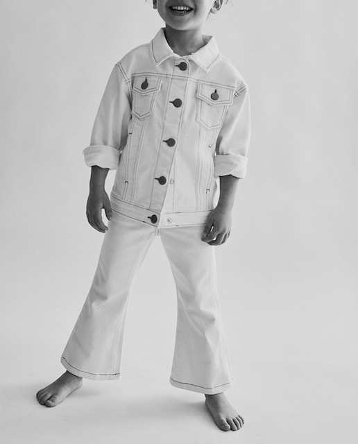 Imagen 0 de Pantalón denim flare de niña