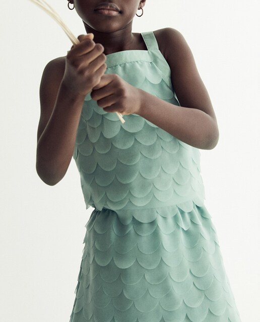 Imagen 0 de Falda pétalos