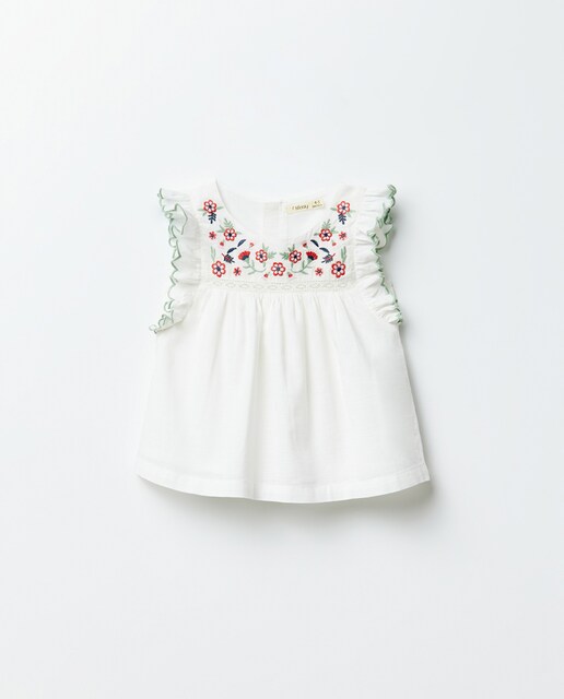 Imagen 0 de Blusa canesú bordado