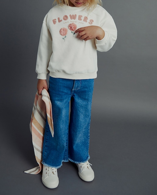 Imagen 0 de Sudadera flores pompones