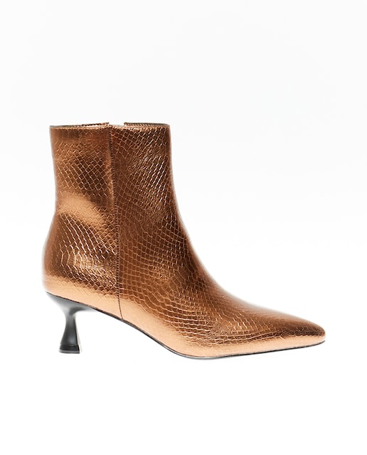 Imagen 0 de Botin punta metalizado