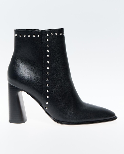 Imagen 0 de Botín tacón tachitas