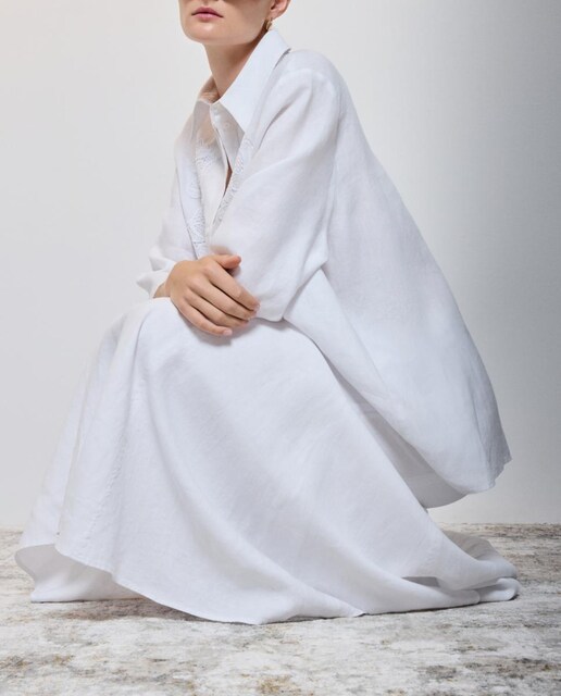 Imagen 0 de Blusón liso de lino con manga francesa de mujer