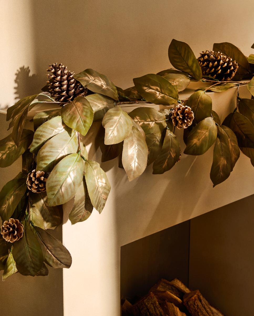 Imagen 0 de Guirnalda Magnolia con piñas Navidad El Corte Inglés