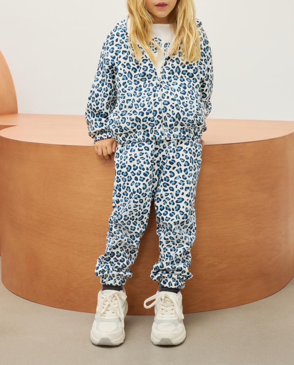 Imagen 0 de Conjunto de niña con sudadera abierta y pantalón animal print