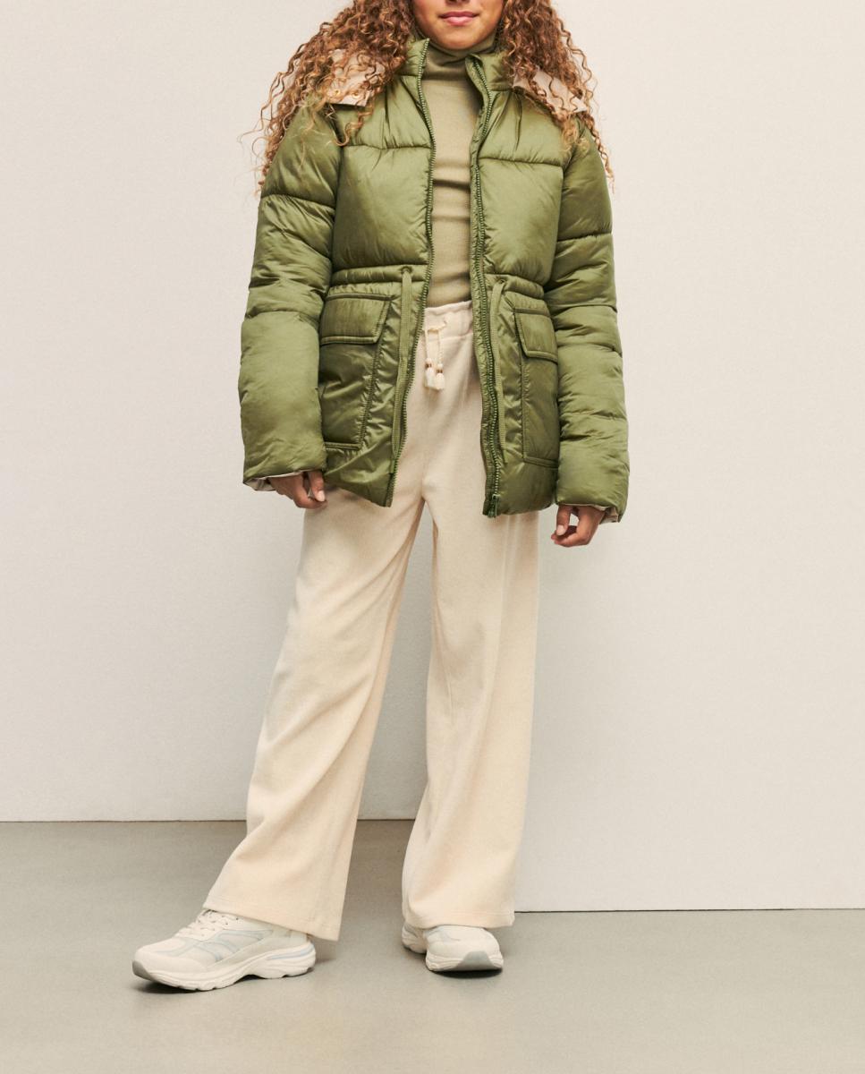 Imagen 0 de Parka acolchada de niña con vuelta en manga laminada