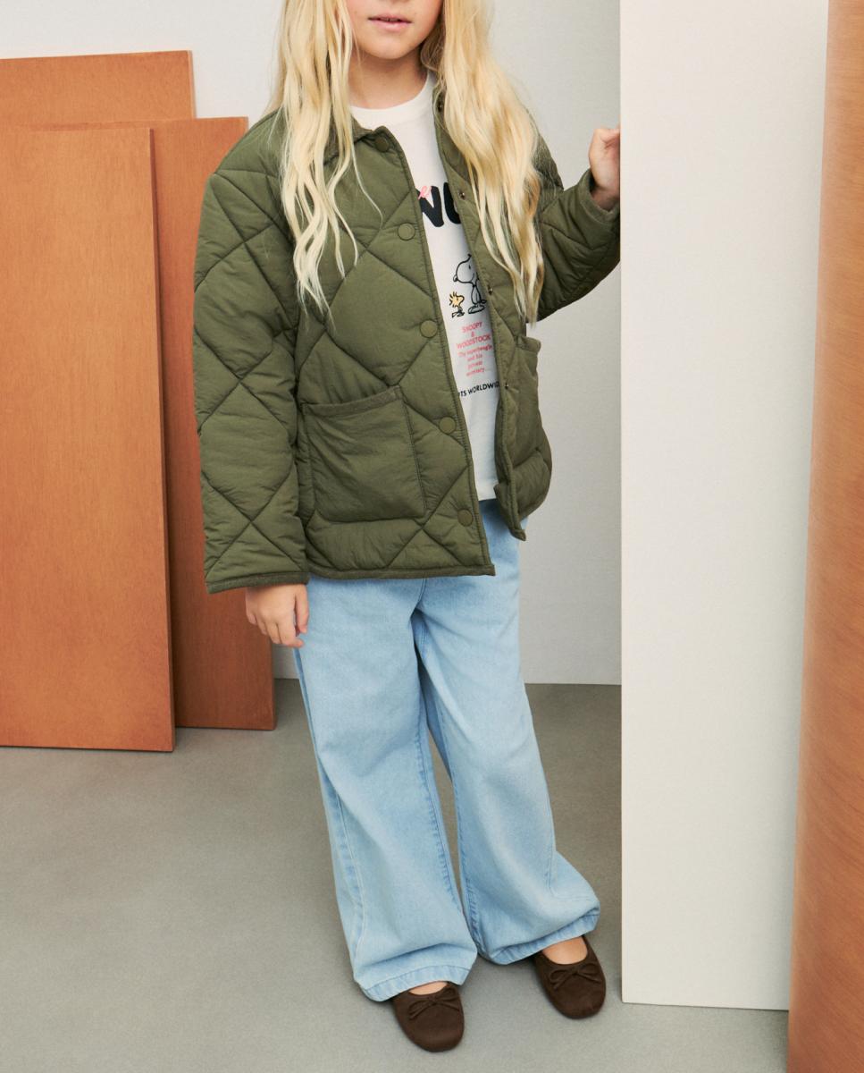 Imagen 0 de Parka lisa con acochado ligero de niña