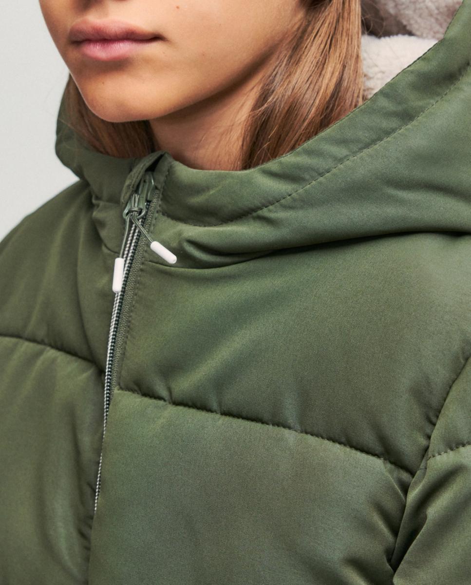 Imagen 0 de Parka acolchado grueso color block de niño