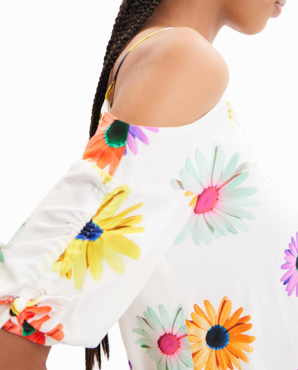 Imagen 0 de Blusa corta fruncido flores de mujer