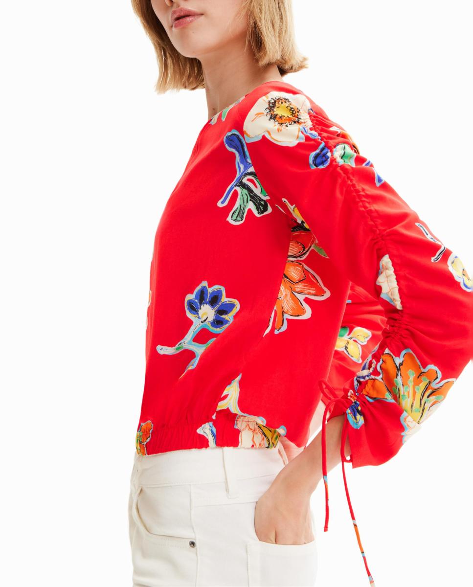 Imagen 0 de Blusa corta fruncido flores de mujer