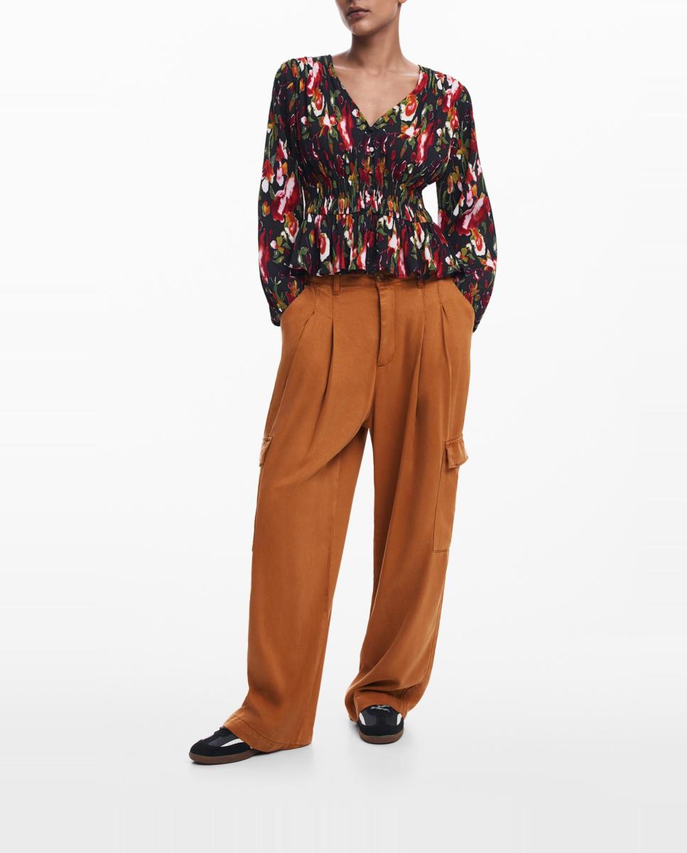 Imagen 0 de Blusa flores de mujer