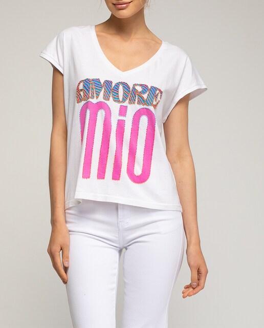 Imagen 0 de Camiseta con texto de mujer