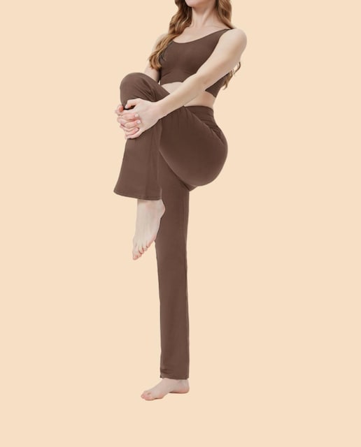 Imagen 0 de Legging flare acampanado con bolsillo. Tela ultra suave y cómoda