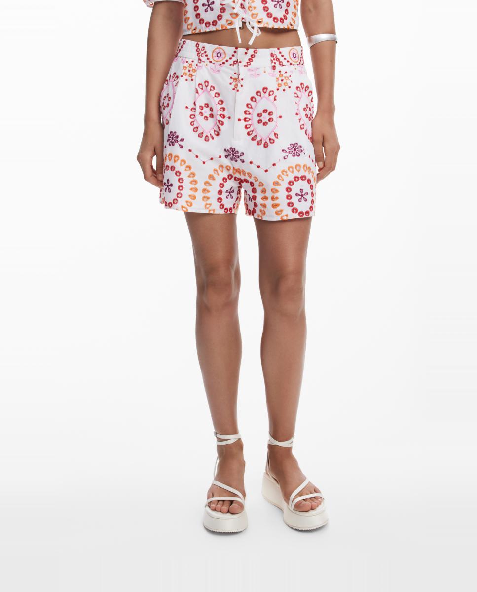 Imagen 0 de Pantalón corto estampado