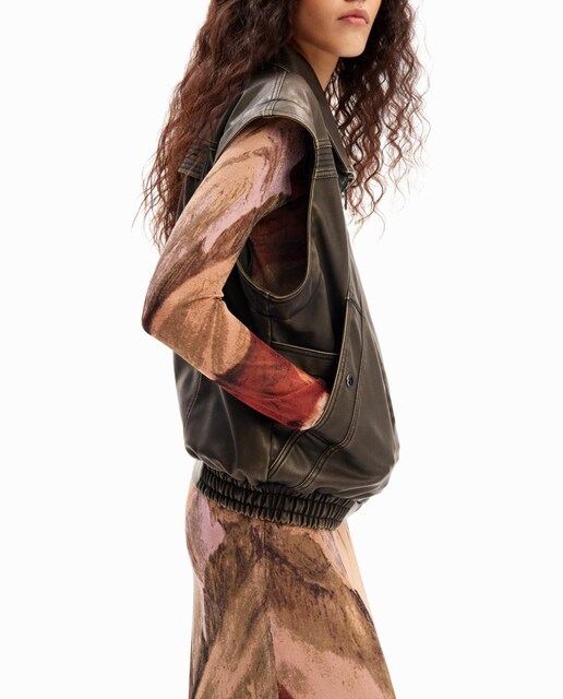 Imagen 0 de Chaqueta efecto piel mangas desmontables de mujer