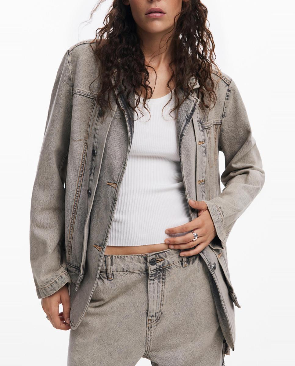 Imagen 0 de Blazer denim desgastado de mujer