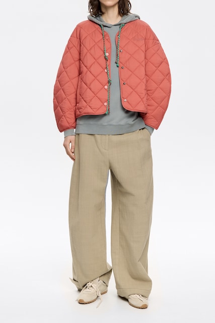 Imagen 0 de Cazadora acolchada  de mujer