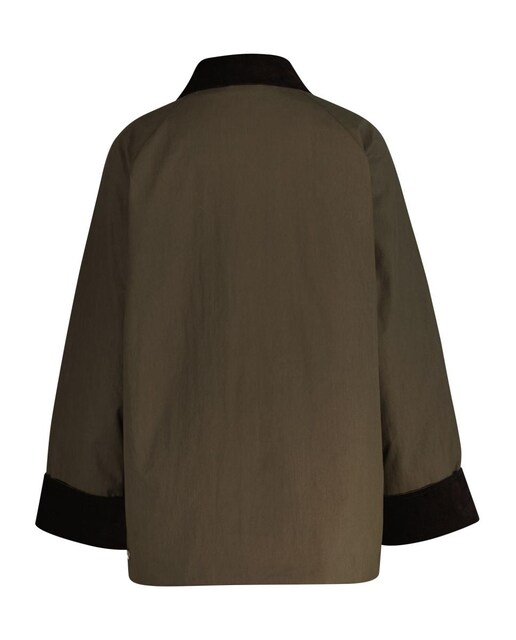 Imagen 0 de Chaqueta de mujer cuello clásico de contraste con bolsillos