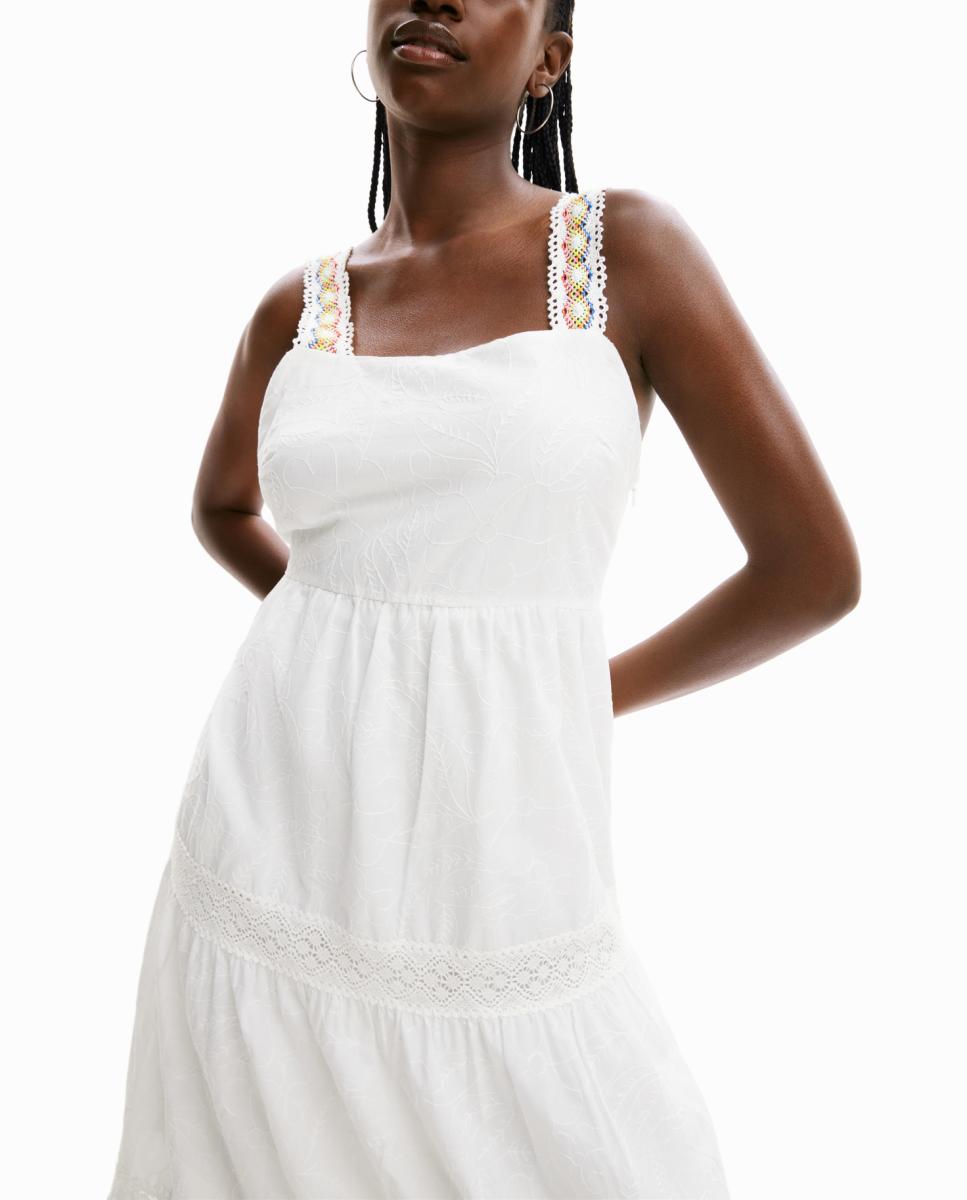 Imagen 0 de Vestido largo tirantes bordado de mujer