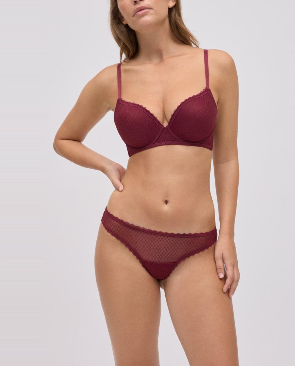 Imagen 0 de Conjunto sujetador Push-Up y tanga de mujer