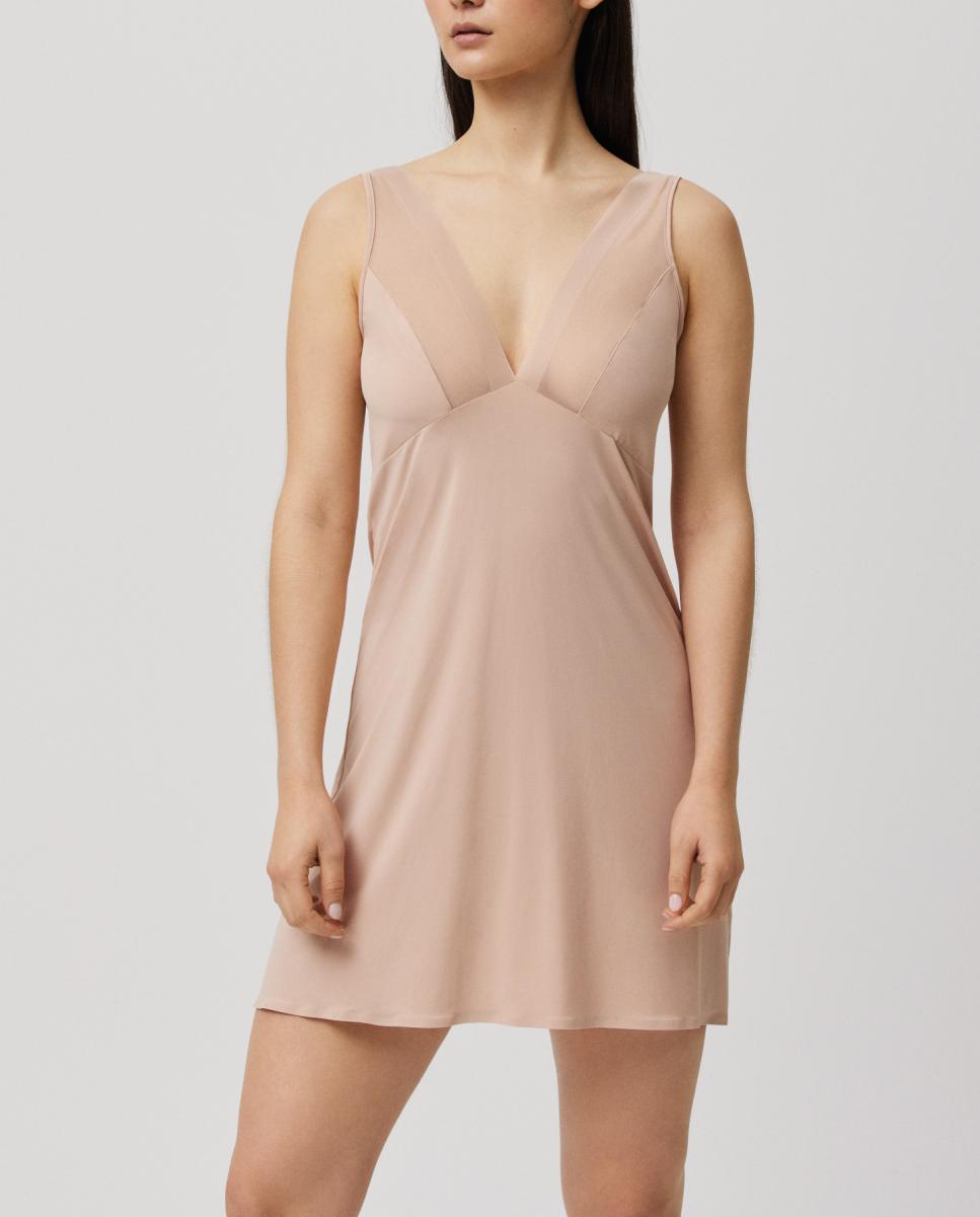 Imagen 0 de Camisón de tirante con escote en "V" con detalles de transparencia