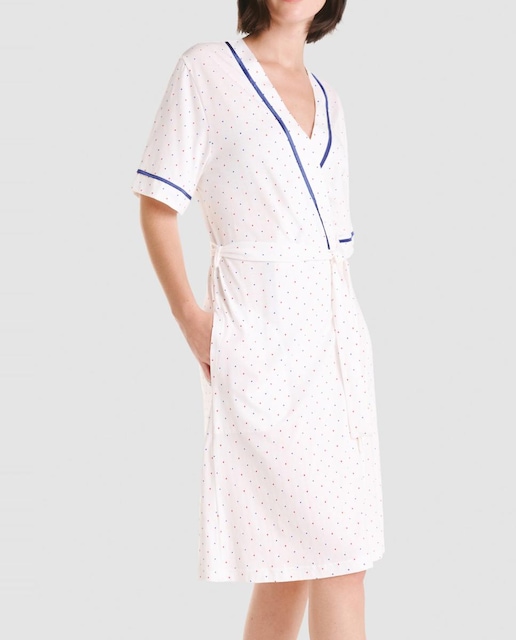 Imagen 0 de Bata corta de mujer tejido algodón modal estampado topitos