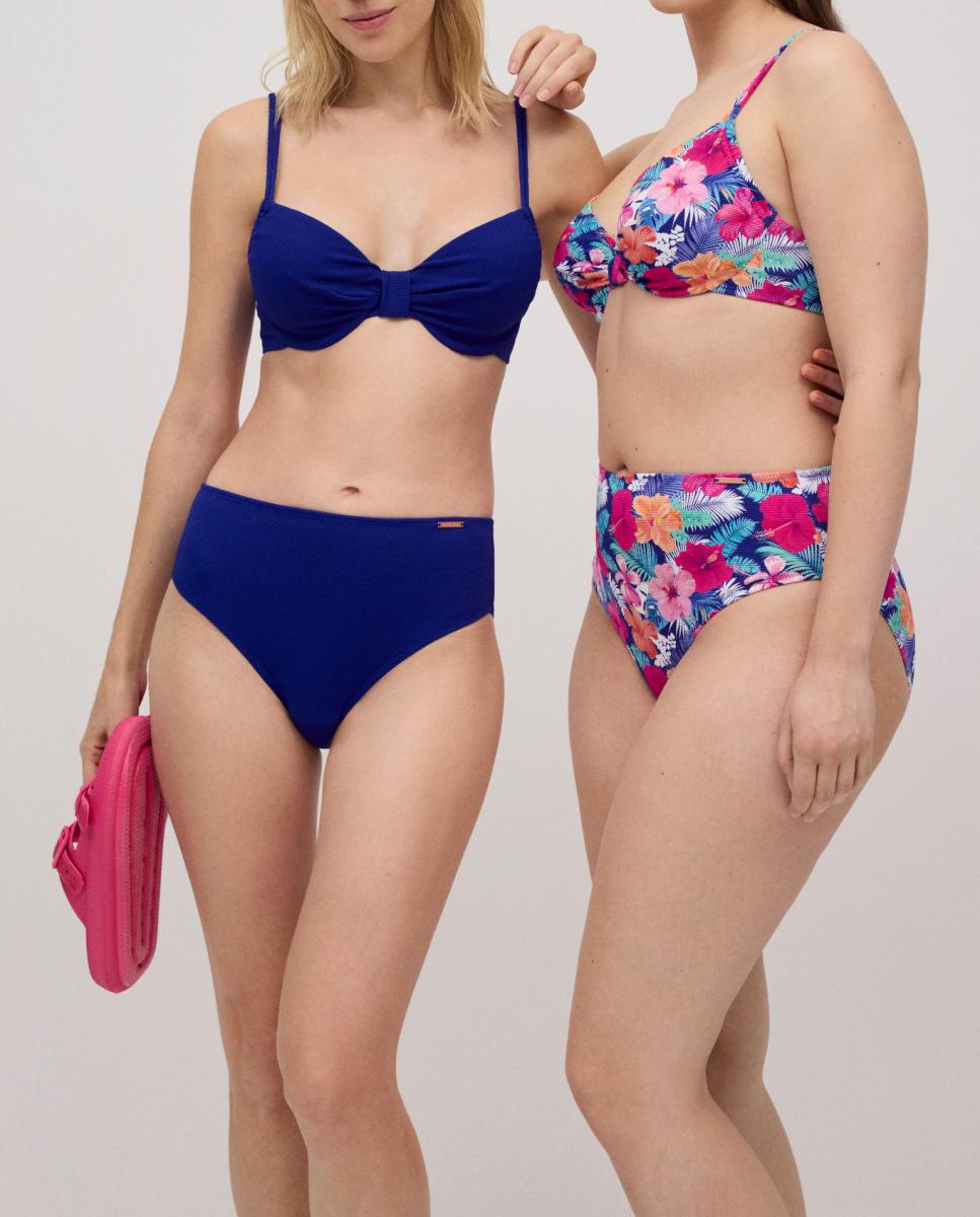Imagen 0 de Top de bikini reductor estampado de flores en tejido piqué