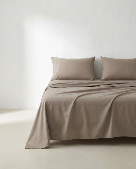 Imagen 0 de Juego de sábanas liso 100% algodón gris oscuro