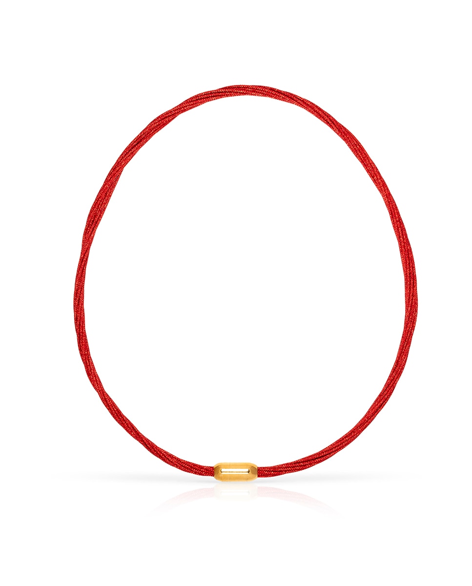 Imagen 0 de Collar multihebra entrelazada de hilo de nylon rojo con cierre magnético de cobre dorado